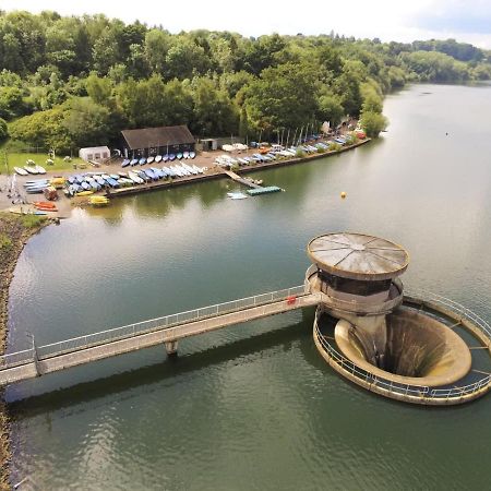Quirky Vintage Horsebox Conversion With Stunning Views Of Ardingly Reservoir Balcombe Exterior foto